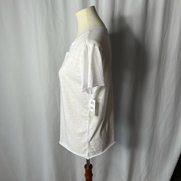 B.P. White V-Neck T-shirt - NEW w/tags - Medium - Picture 5 of 9